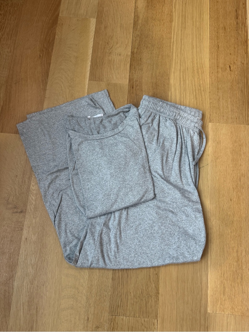 Women's Wide Leg Lounge Set in Heather Gray